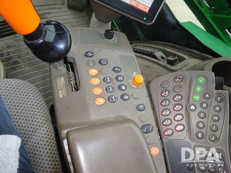 2017-john-deere-r4038-image-118