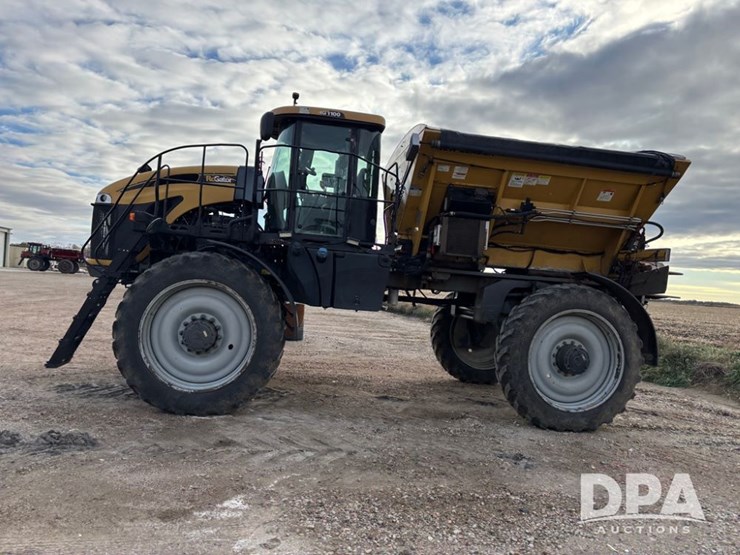 2014-ag-chem-rg1100-image-14