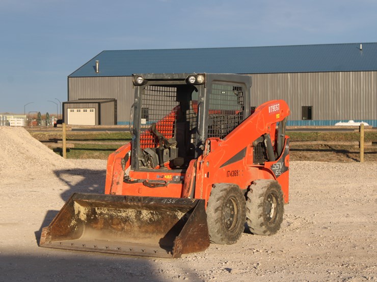 kubota-ssv65-image-1