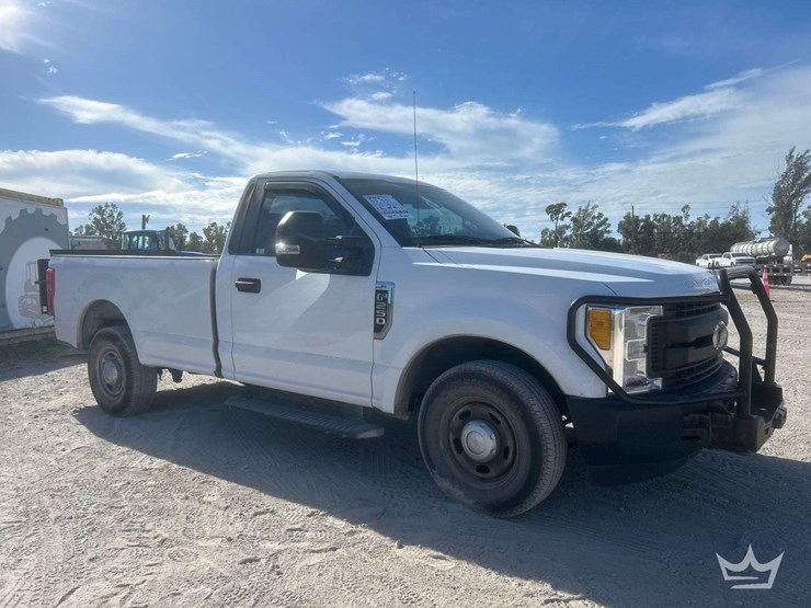 2017-ford-f250-image-23