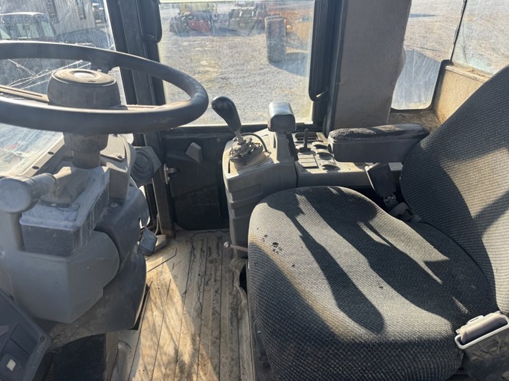 caterpillar-938g-image-6