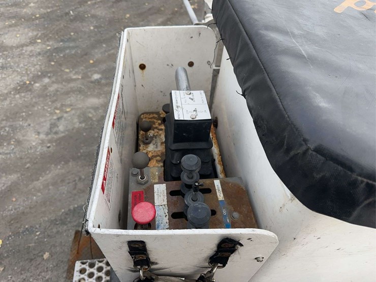 2016-ford-f550-xl-image-22