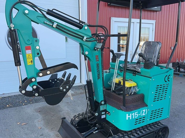 2025-agt-h15z-mini-excavator-image-1