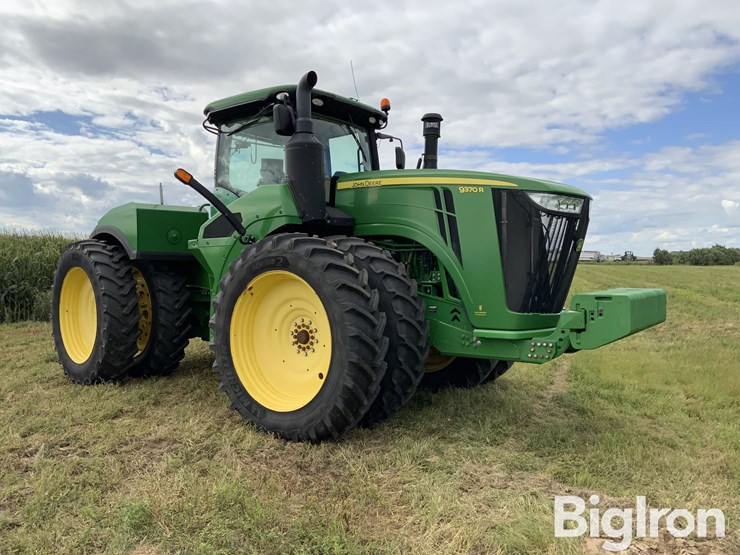 2015-john-deere-9370r-image-4