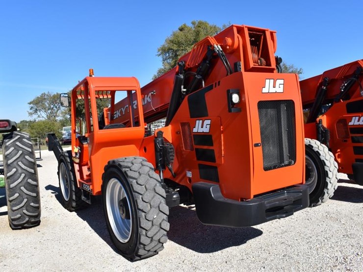 jlg-10054-forklift-(serial-#-0160080012)-(showing-appx-4,296-hours,-up-to-t-image-9