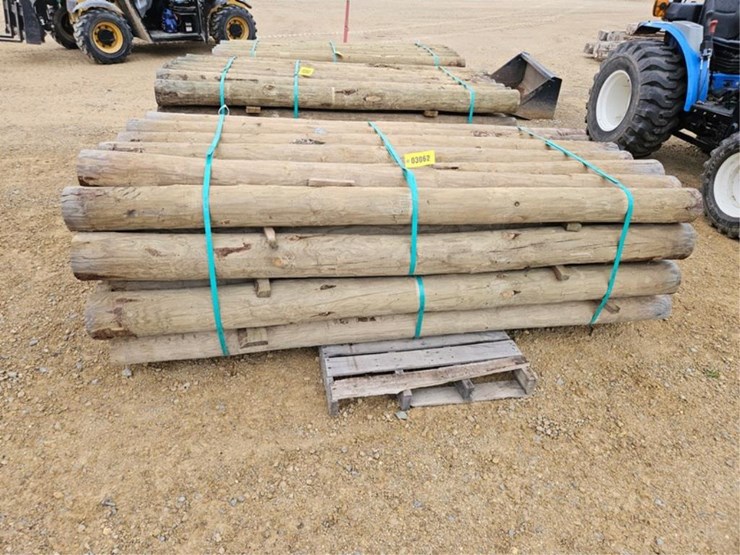 #3062-•-28-6"-x-8'-wood-posts-image-4