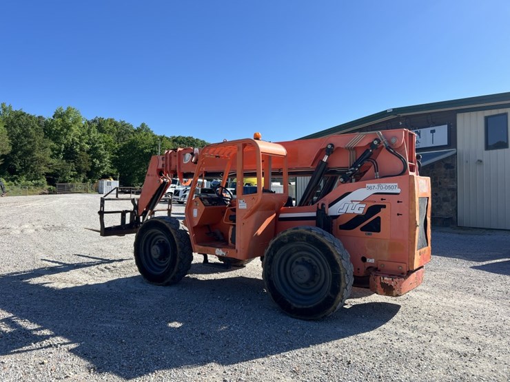 2013-sky-trak-6042-image-5