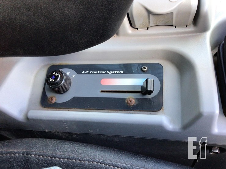 2016-kubota-svl75-2-image-19