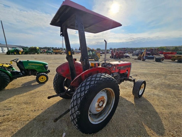 massey-ferguson-240-image-5