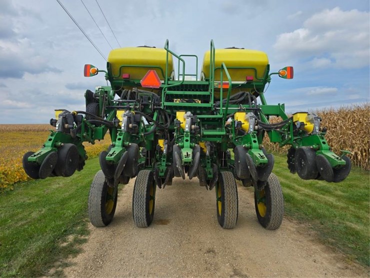 john-deere-1790-image-4