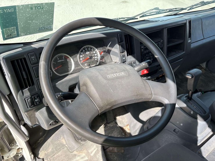 2018-isuzu-ftr-image-23