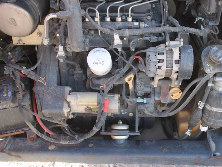 2015-bobcat-s530-image-38