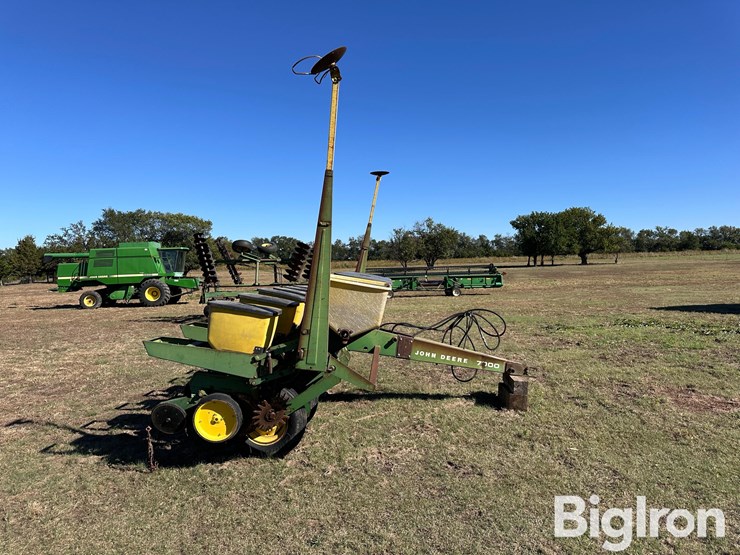 john-deere-7000-image-4