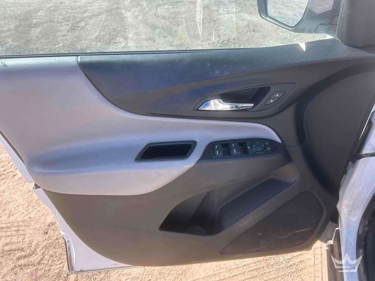 2018-chevrolet-equinox-image-12