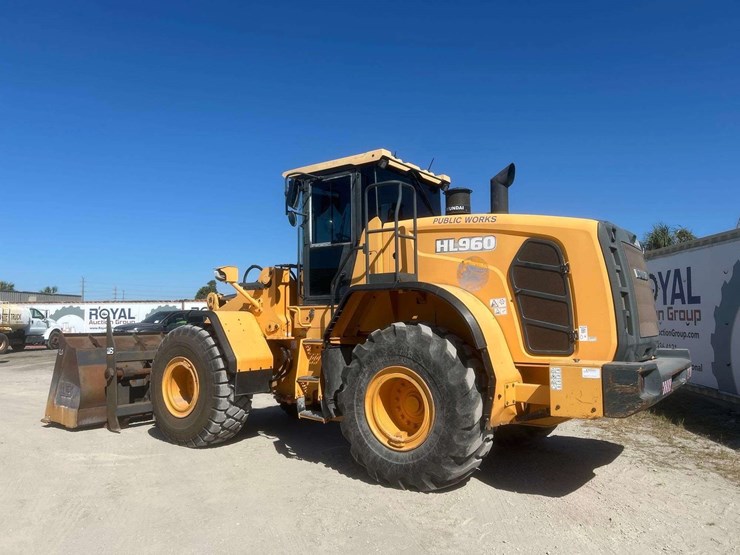 hyundai-hl960-image-4