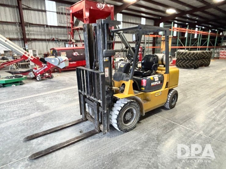 caterpillar-gp30k-image-1