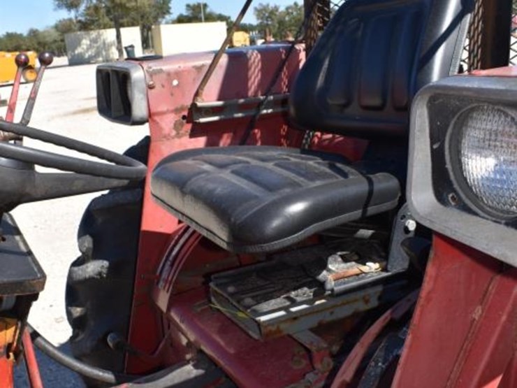case-ih-585-tractor-w/-loader-(serial-#-2310056u104980)-(showing-appx-4,775-image-9