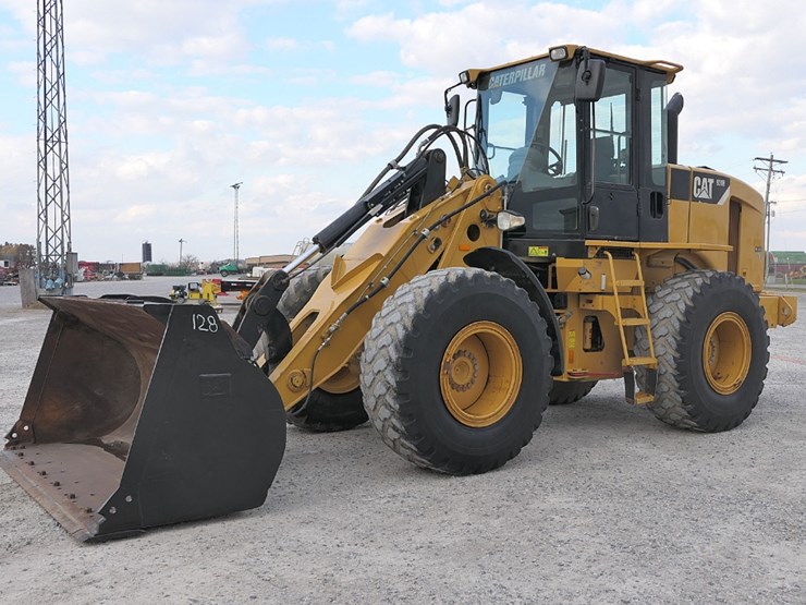 2014-caterpillar-924h-image-1