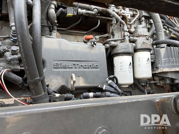 2014-ag-chem-rg1100-image-30