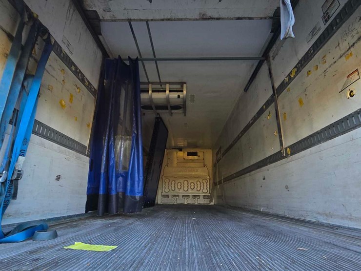 2015-great-dane-trailer-image-5