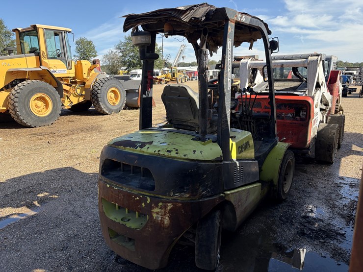 #2598-•-clark-c35-forklift-|-parts/repairs-image-4