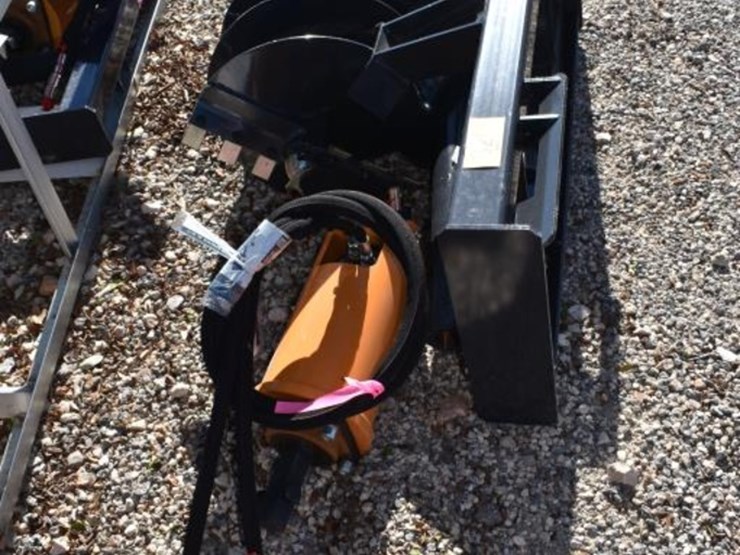 skid-steer-posthole-digger-w/-12"-and-18"-auger-image-2