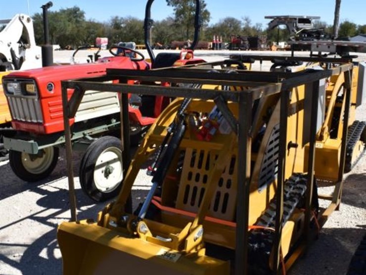 sdlanch-sdll30-mini-skid-steer-(serial-#-2507144000)-(k)-image-1