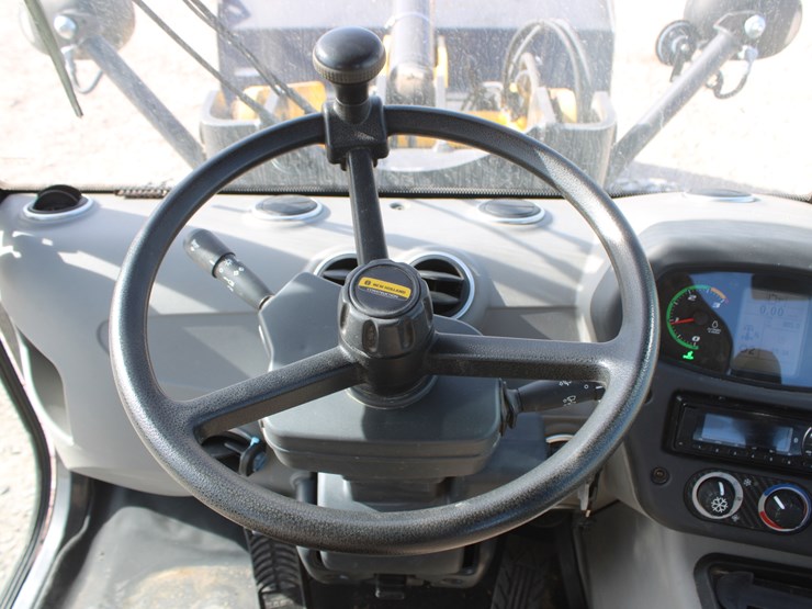 2021-new-holland-w80c-image-43