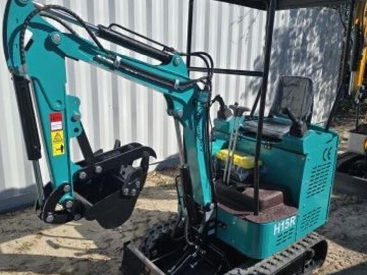 cfg-mini-excavator-h15r-image-1