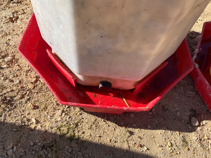 #5955-•-poultry-waterers-and-(1)-feeder-image-11