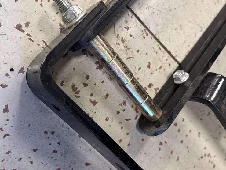 john-deere-cab-display-bracket-image-9