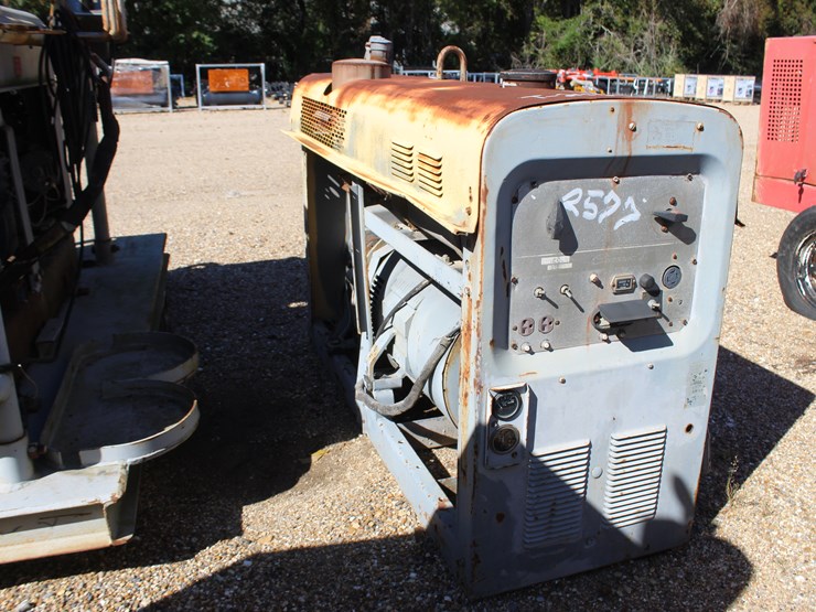 #2577-•-lincoln-welder-|-parts-or-repair-image-2