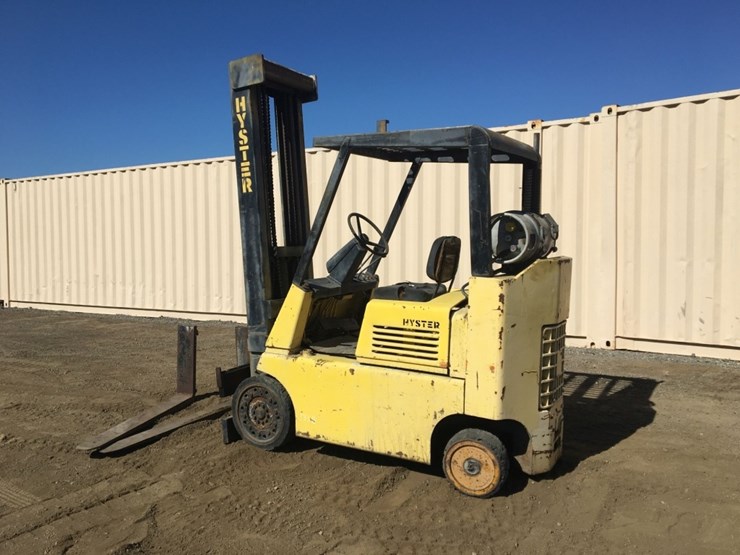 hyster-industrial-forklift,-image-4