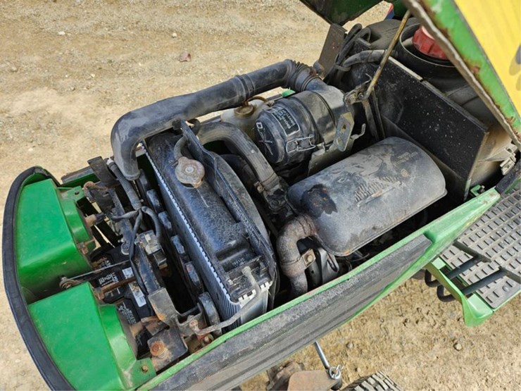john-deere-4100-image-9