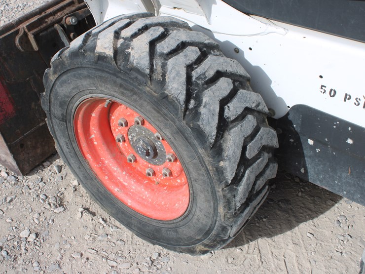 2015-bobcat-s530-image-27