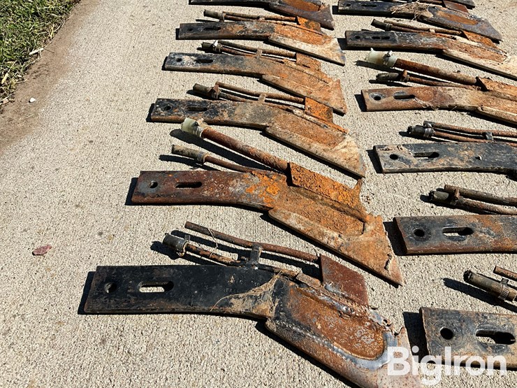 mag-38-anhydrous-knives-image-9