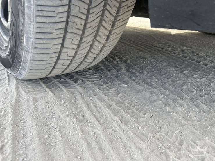 2013-ford-explorer-image-32