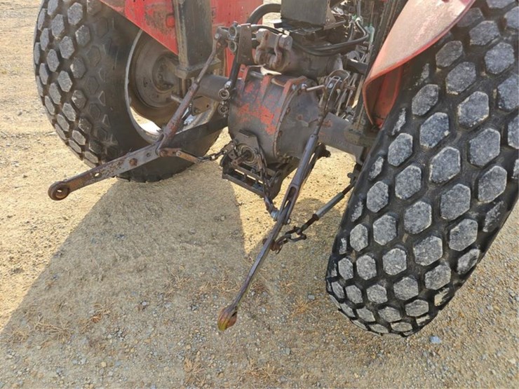 massey-ferguson-240-image-12