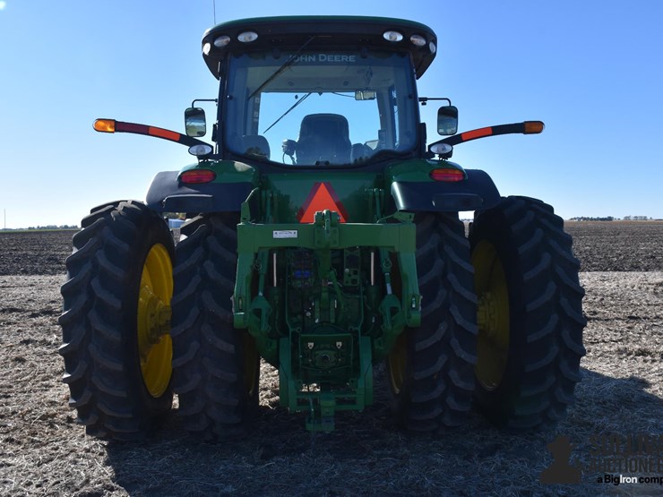 2013-john-deere-8235r-image-6
