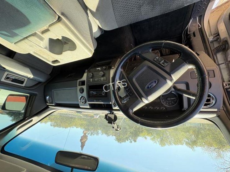 2011-ford-f150-xlt-image-15