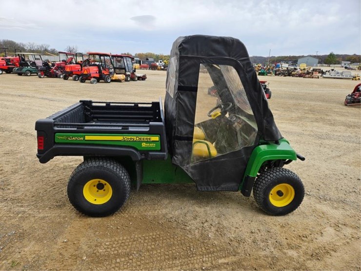 2011-john-deere-gator-image-6