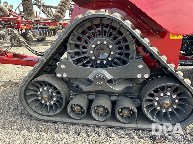 2025-case-ih-steiger-715-quadtrac-tractor-(np6212)-image-17