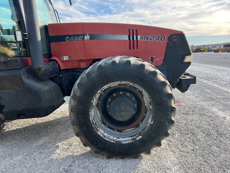 2001-case-ih-mx240-image-5
