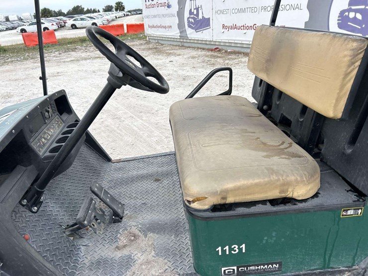 2014-cushman-electric-utility-cart-image-13