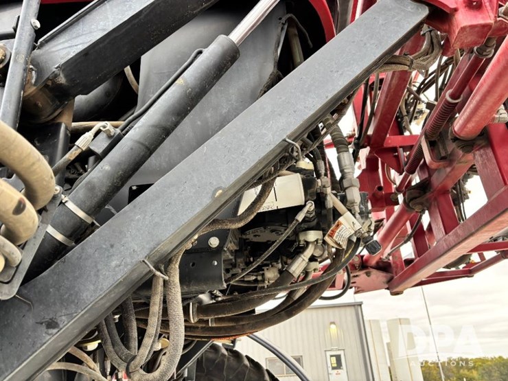 2019-case-ih-patriot-4440-image-49