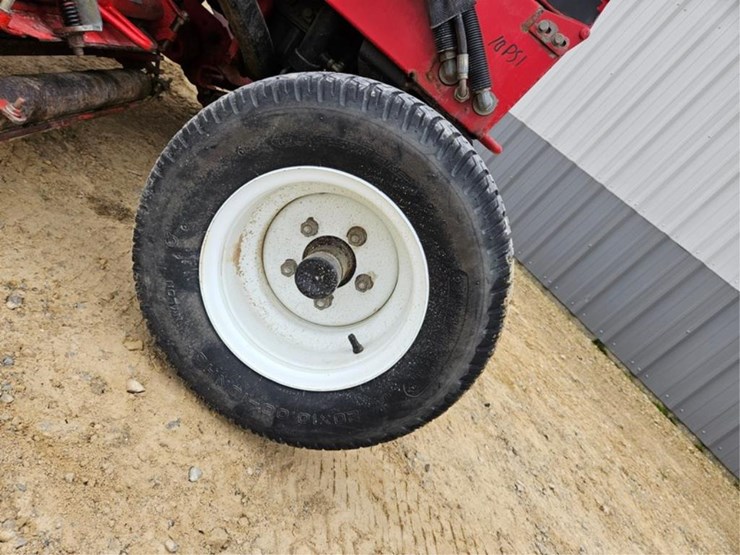 #3133-•-toro-reel-master-5200-fairway-mower-image-29