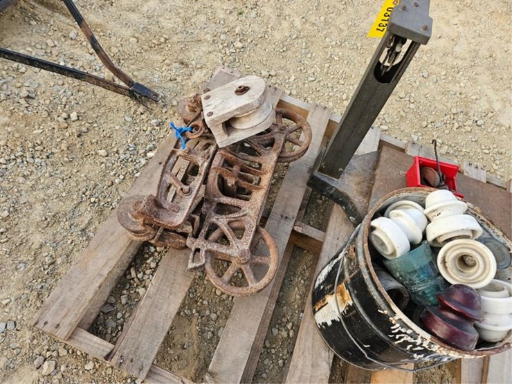 #3137-•-pallet-assorted-items-image-5