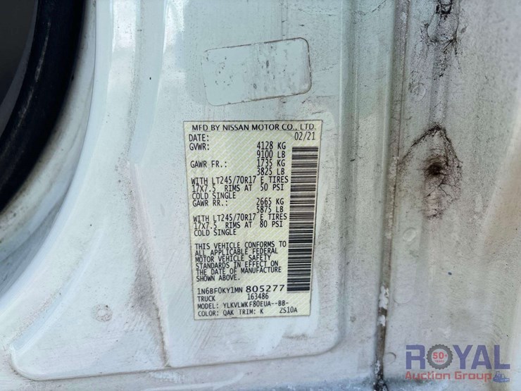 2021-nissan-nv2500hd-image-5