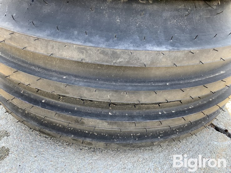 11l-15-implement-tires-image-15