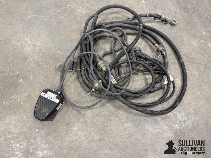 john-deere-foot-switch-image-8